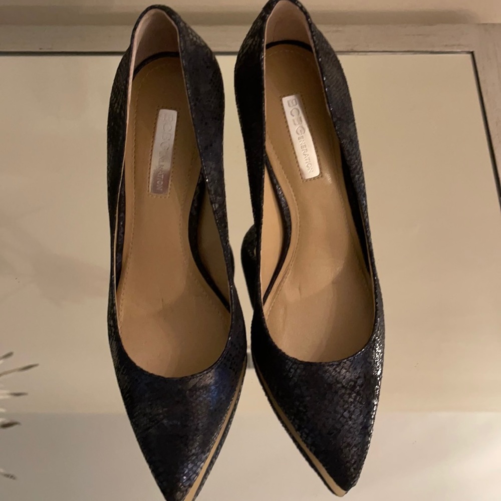 BCBGeneration Blue Heels - NEW